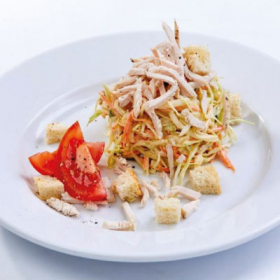 Салат с капустой и курицей